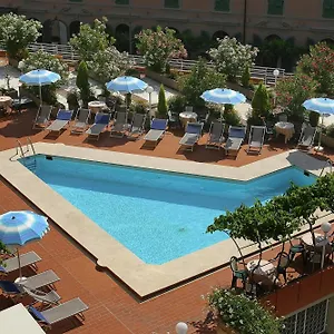 Отель Grand Plaza & Maggiore