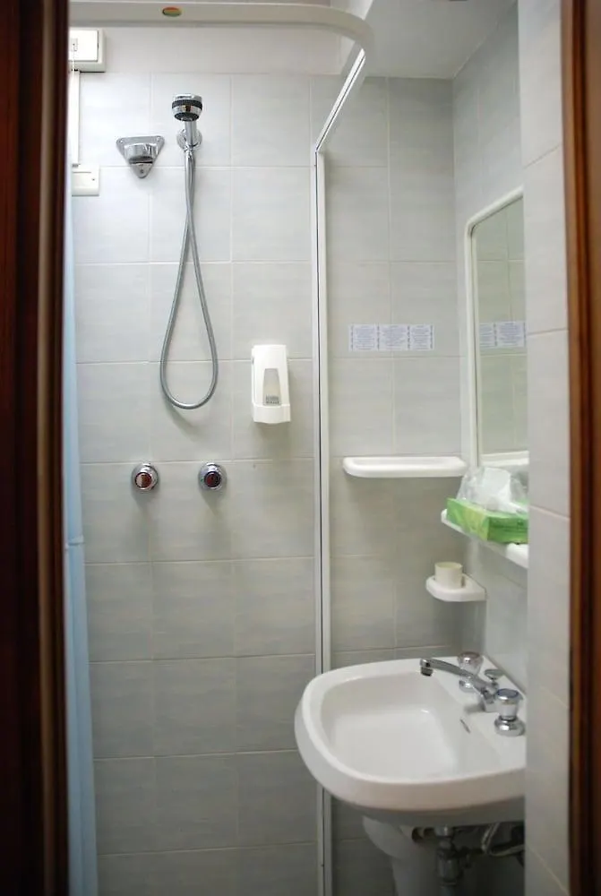 Albergo Alassio 3*, Montecatini Terme Italy